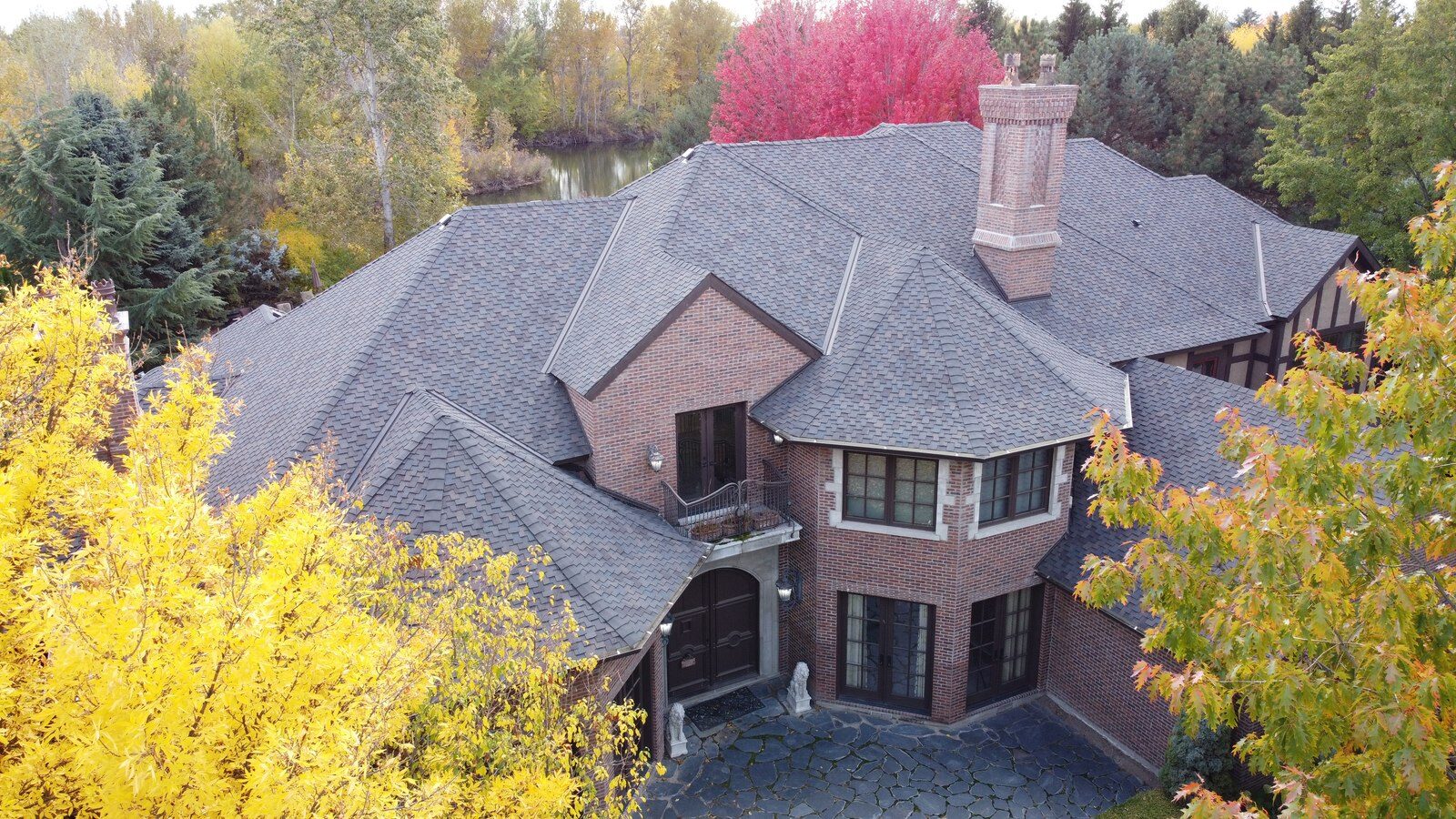 Completed roofing project in Caldwell Idaho by Blue Goat Roofing